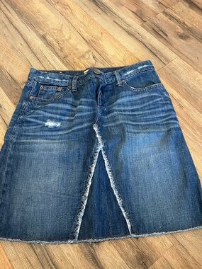 Banana Republic Distressed Denim Skirt in Dark Blue